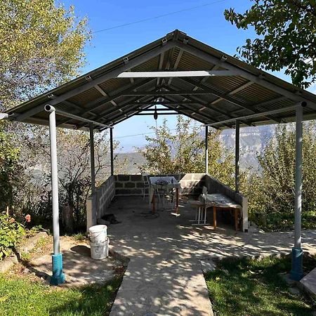 Rubina Bed And Breakfast Tat'ev Bagian luar foto