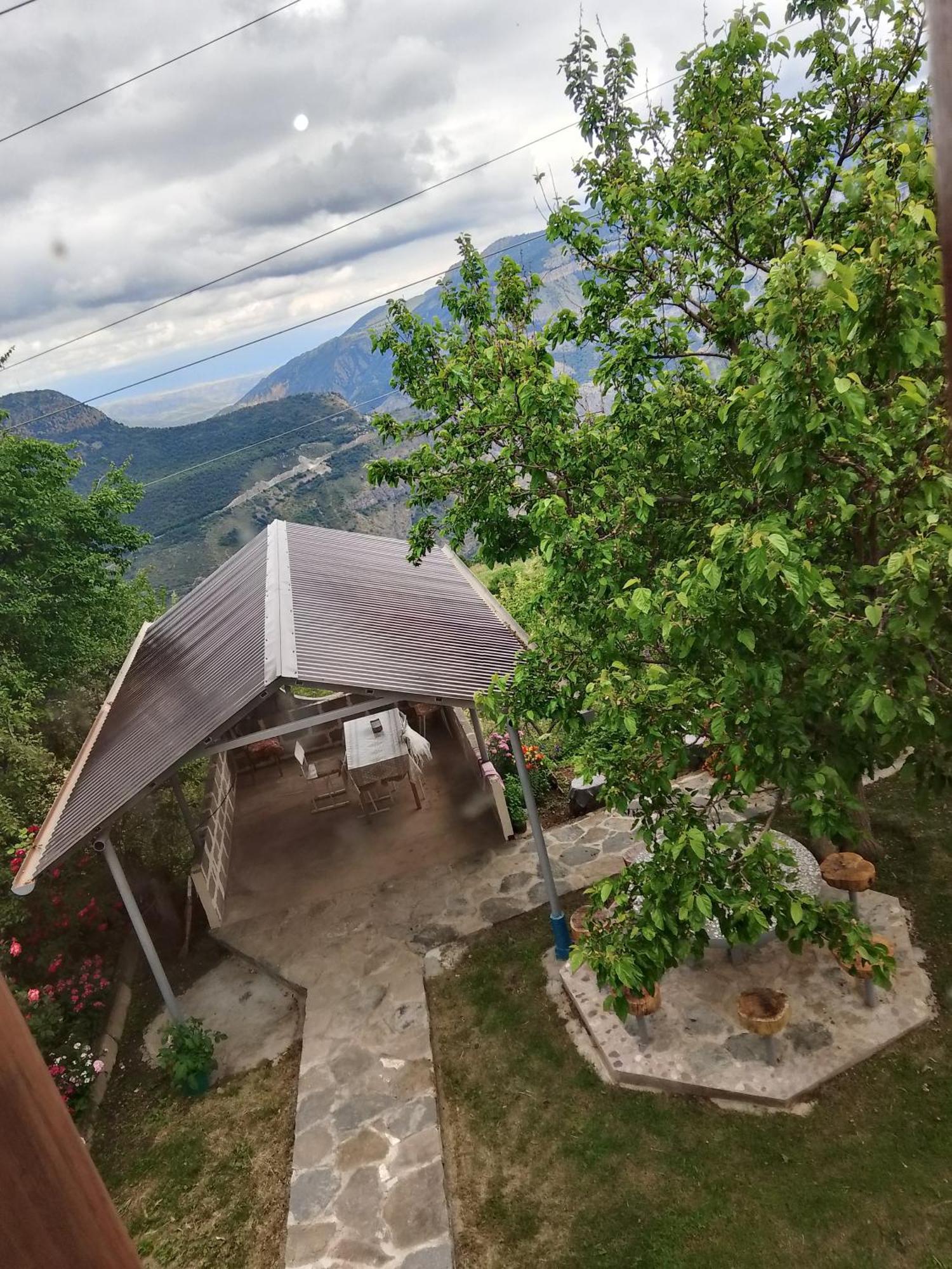 Rubina Bed And Breakfast Tat'ev Bagian luar foto